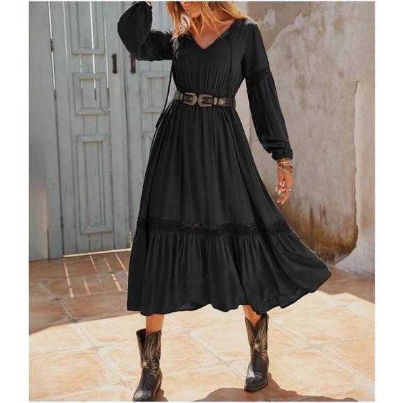 Boho Black Lace Long Sleeve Maxi Dress - Picture 2 of 7